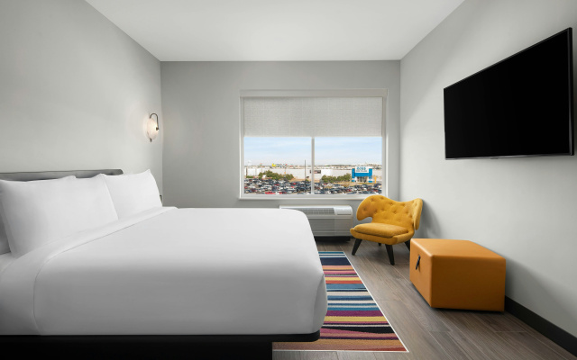 Aloft Katy Mills