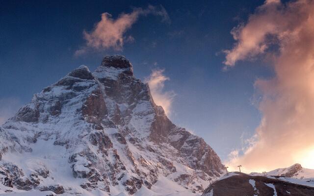 Contemporary Apartment in Breuil-Cervinia near Ski Area