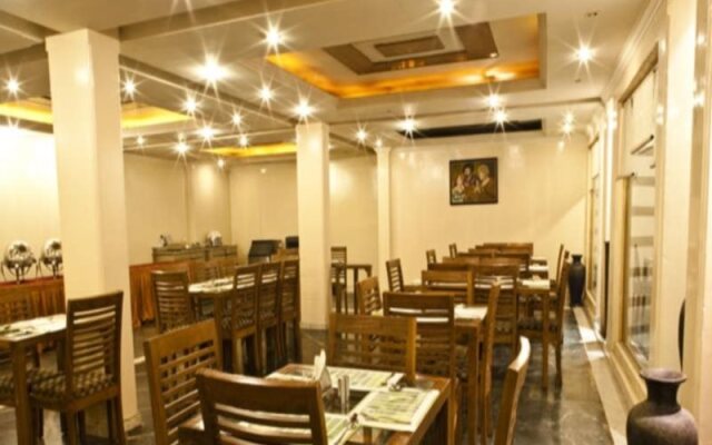 Hotel Piccadily Manali