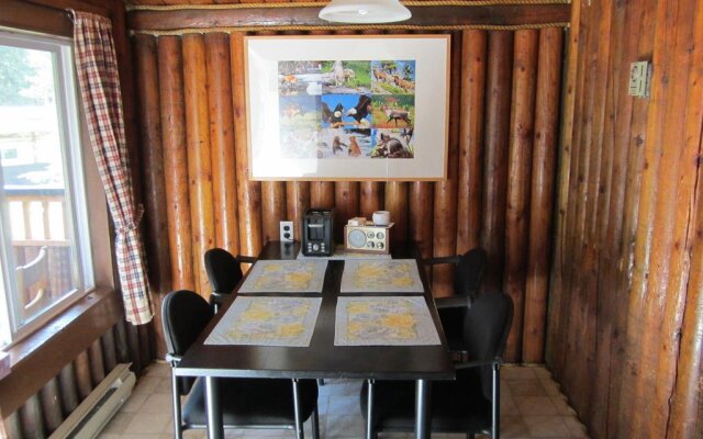 Seawood Bed & Breakfast & Cabins