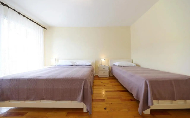 Apartment Irela