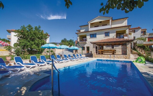 Beautiful Home in Nedescina With Wifi and 7 Bedrooms