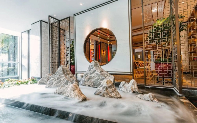 Nade Hotel
