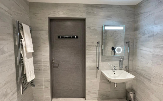 Spark by Hilton Luton