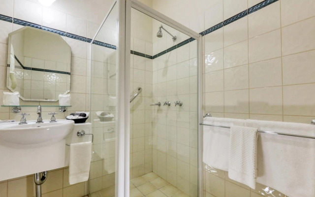 Royal Exchange Hotel