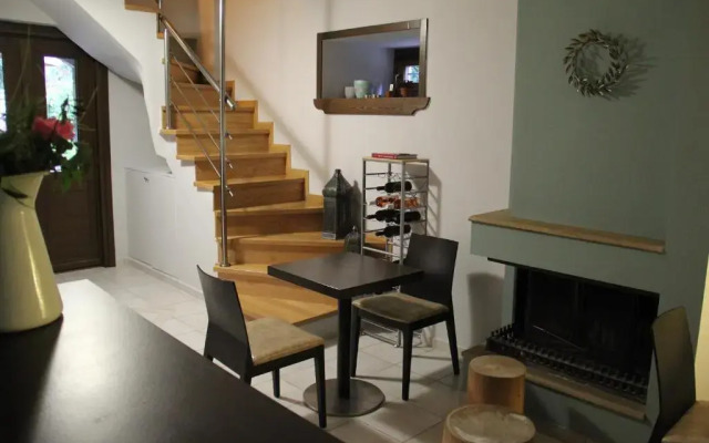 Tsarbou Guesthouse