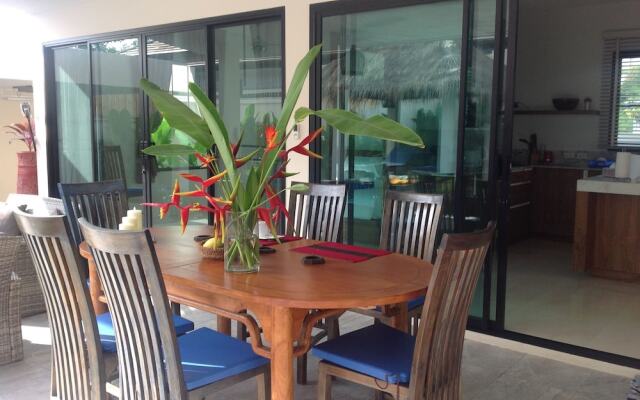 Blue Bird Villa