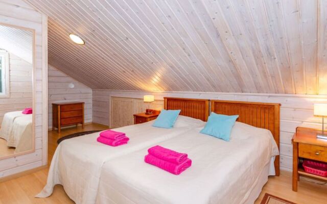 Holiday Home Kolinpilvi