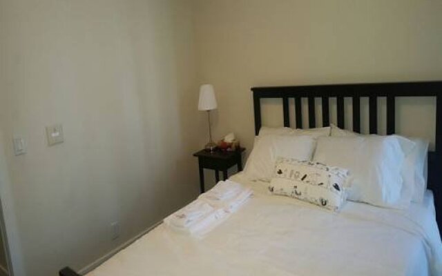 N2N Suites - Heart of the City - Downtown Suite offered by Short Term