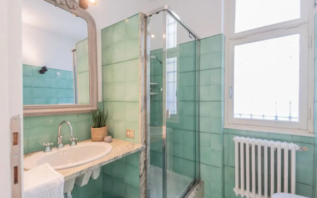 Villa Chiara Moltrasio With Private Garden by Rent all Como