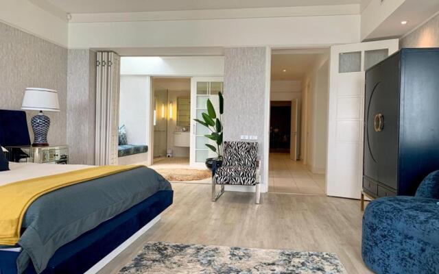 Clifton YOLO Spaces – Clifton Mansion Villa