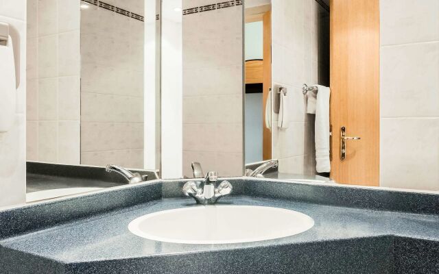 ibis Rotherham East – (M18 - M1)