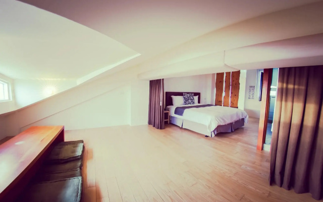 Sasa Nor Lamour B & B