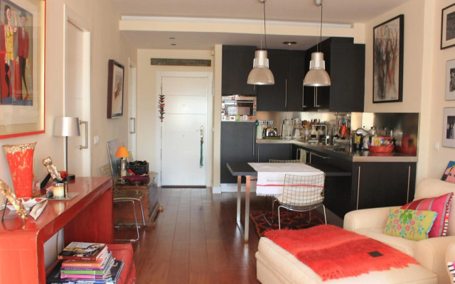 BERNABEU, precioso y alegre apartamento entero