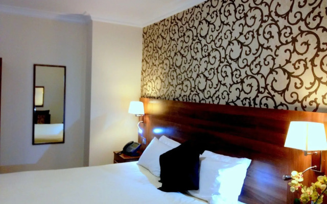 Ely House Hotel