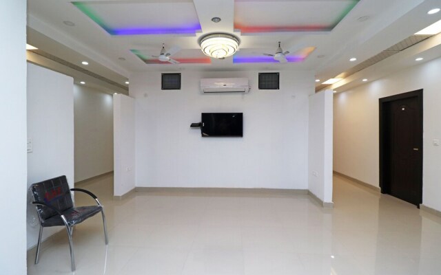 SPOT ON 37815 Stay N Style