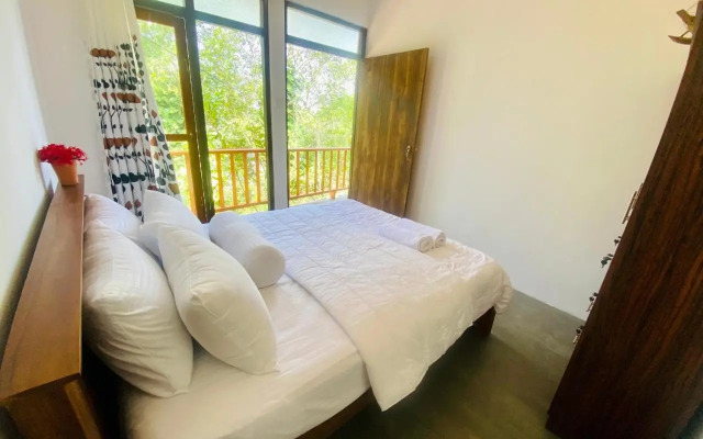 Jungle Beach Hostel