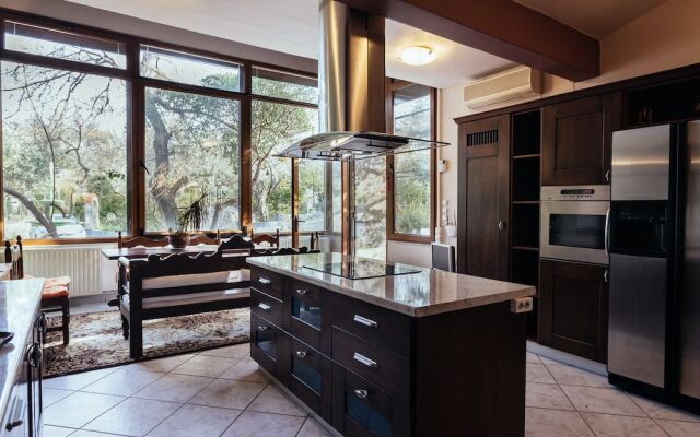 Dafnes Residence