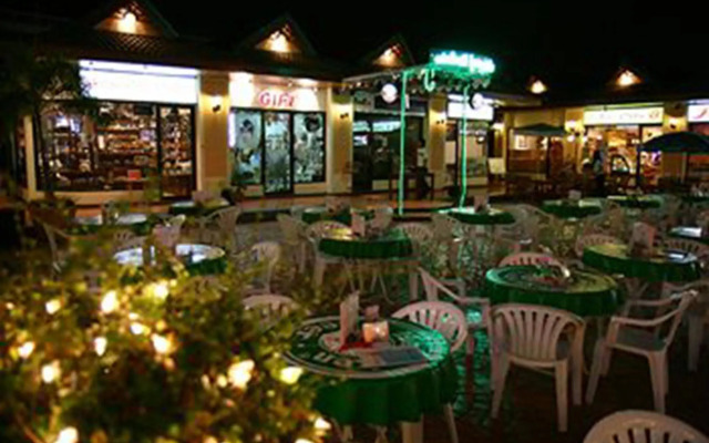Windmill Resort Hotel