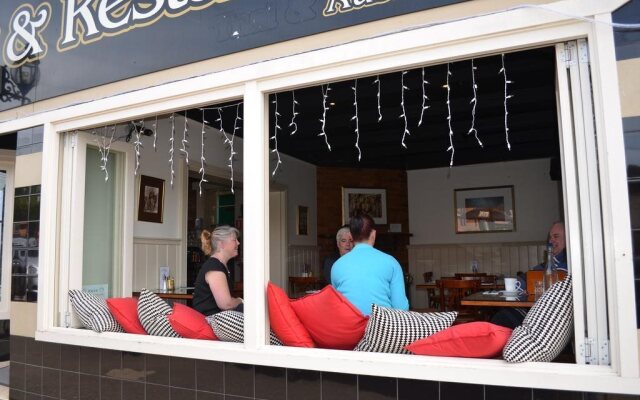 Empire Hotel Deloraine