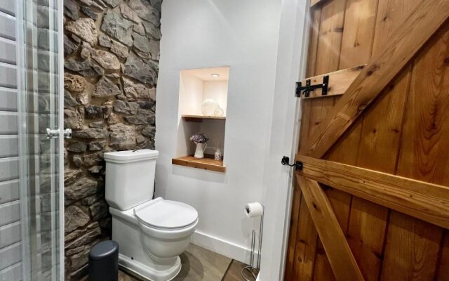 Gorgeous 2-bed Cottage in Penderyn, Brecon Beacons