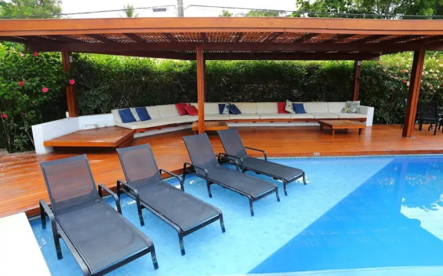 Flamingo Beach Hotel By HC