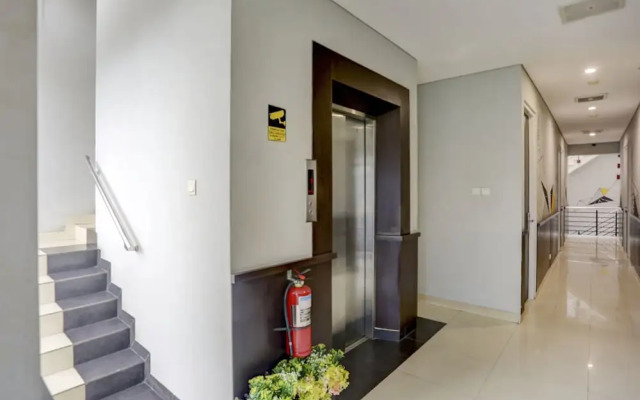 Wisma Kebon Kacang 9 by OYO Rooms