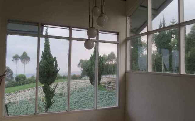 Villa Lembang Asri R3