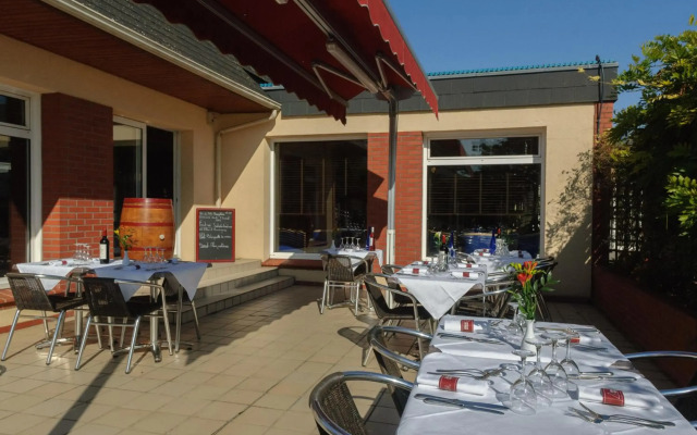 Hostellerie Saint Vincent Beauvais Aéroport
