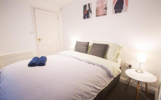 Flat 1, 4 Warden Rd