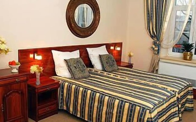 Old Time Aparthotel
