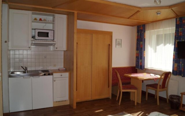 Apart Andrea Apartments