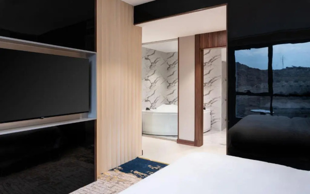 Warwick Al Taif Hotel