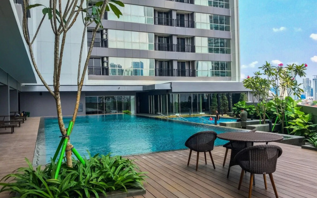 Fabulous Studio Apartment at The Newton Ciputra World 2
