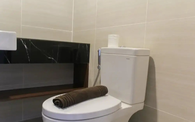 Scenic Studio at West Vista Apartment Puri