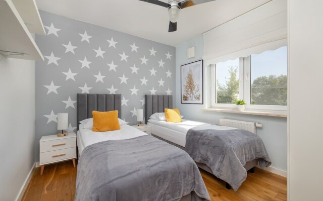 Stylish Kraków Apartment by Renters