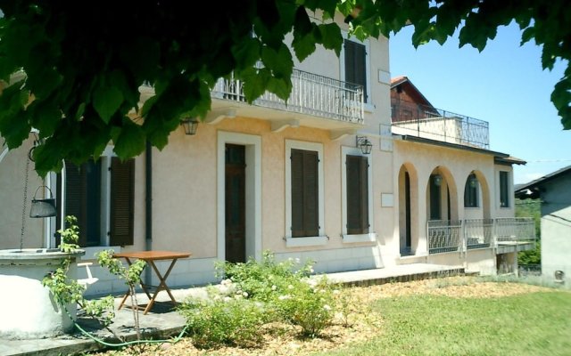 Villa With 3 Bedrooms in Roasio, With Enclosed Garden