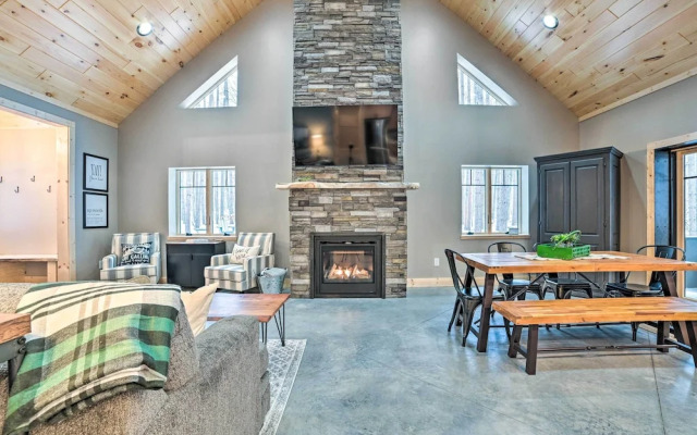 Bellaire Family Cabin: All-season Retreat!