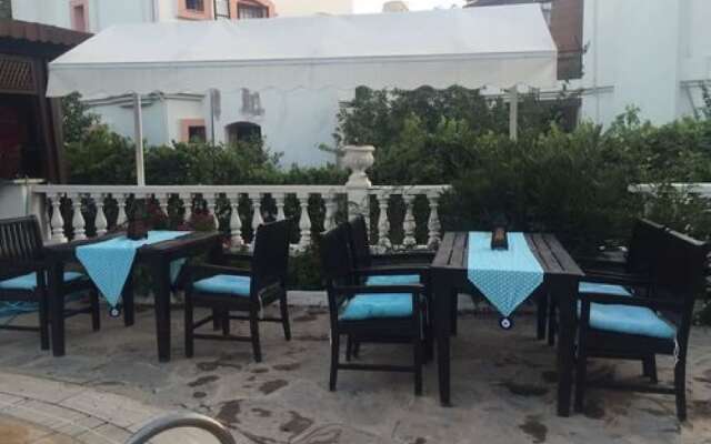 Derin Suite Hotel