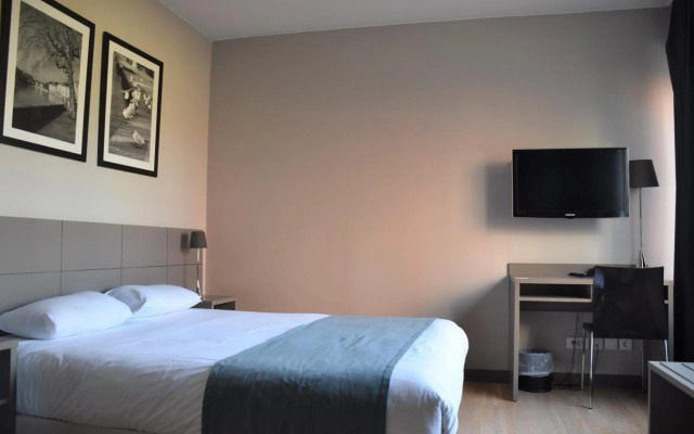 Adonis Lyon Dock Ouest