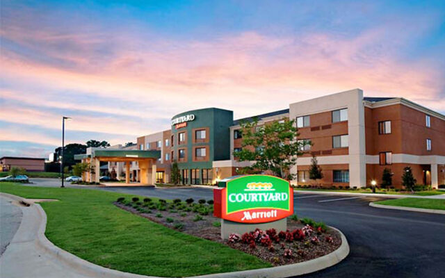 Courtyard by Marriott Troy