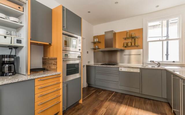 Eson2 - Charming 3 Bedroom Flat in Chelsea