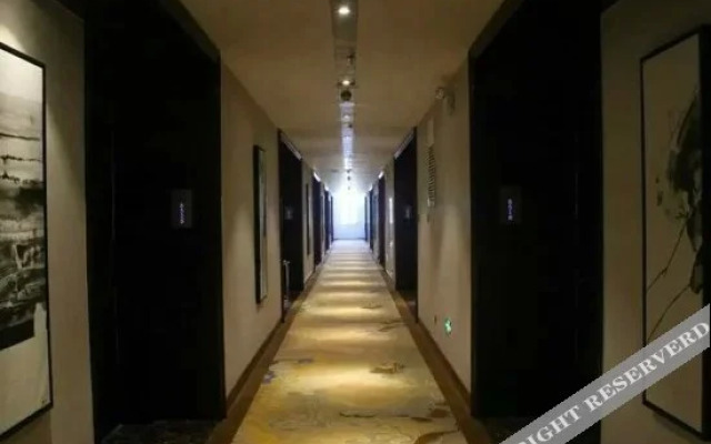 Wu Hua Tian Yue Hotel (Zhongwei Gulou South Street Branch)