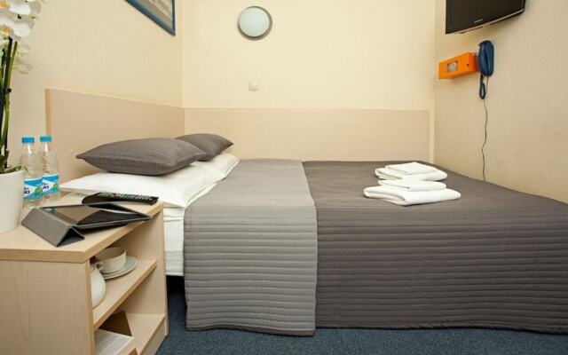 Comfort Hotel Air Express Sheremetievo (FREE ZONE)