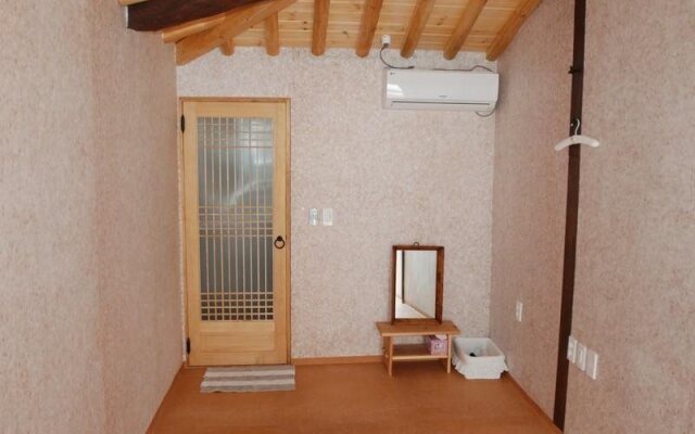 Gaeunchae Hanok Guesthouse Jeonju