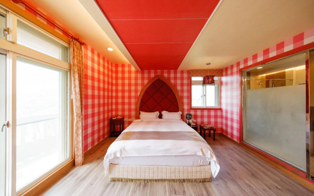 Zhuyuan Ju B&B