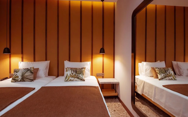 Arwen Hotel