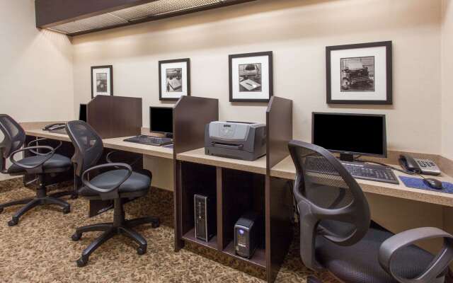 Ramada by Wyndham Westlock