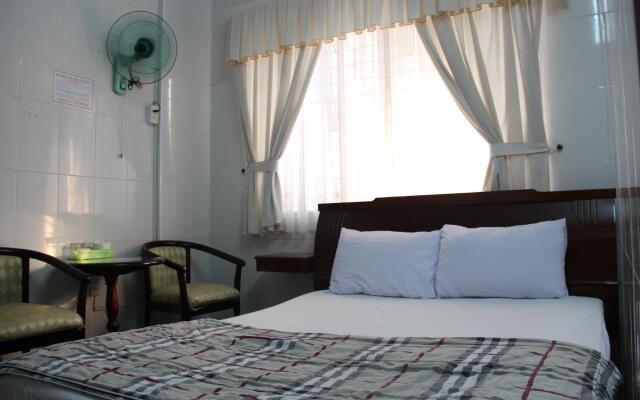 Phong Nha motels