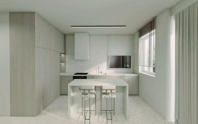 8 Blocks Apartments 4B